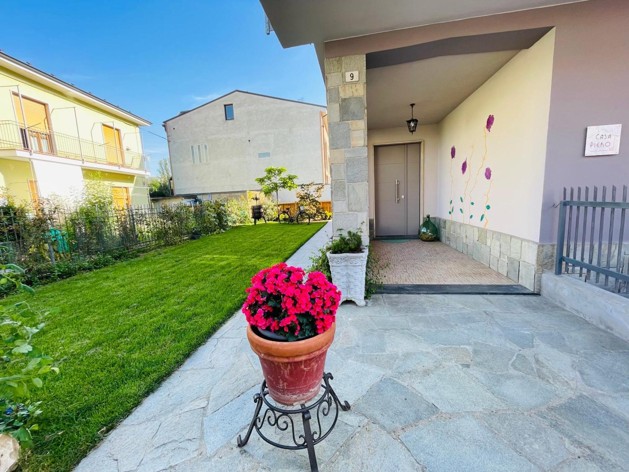 Vila Casa Piero, Relax E Piscina Privata Tra Le Colline Delle Langhe Alba  Exteriér fotografie