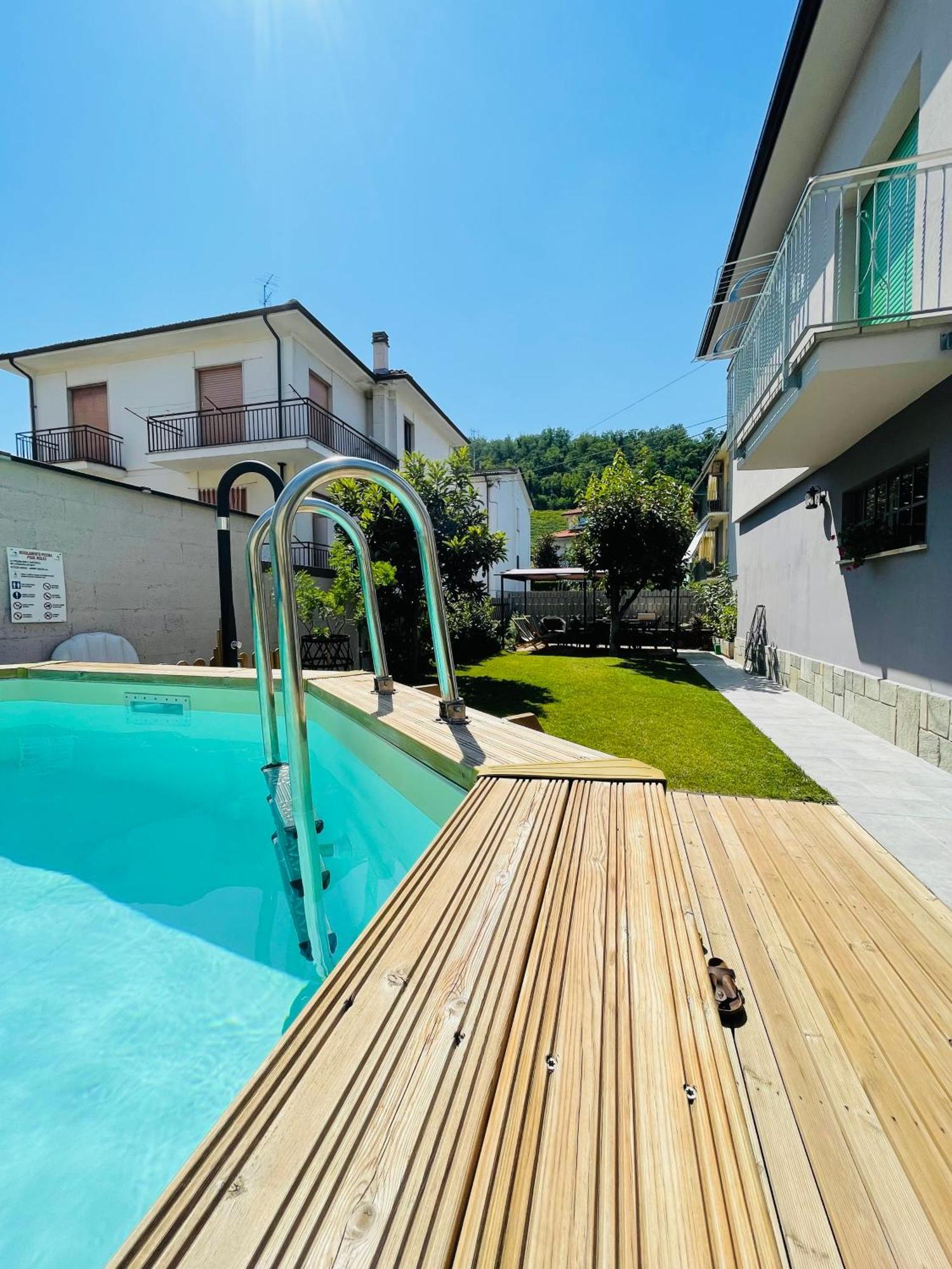 Vila Casa Piero, Relax E Piscina Privata Tra Le Colline Delle Langhe Alba  Exteriér fotografie